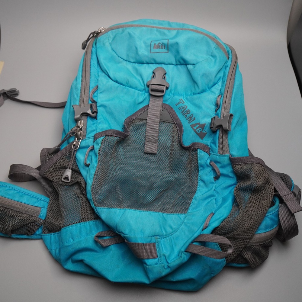 REI Co-op Tarn 18 Kids Hiking Backpack Blue Daypack Outdoor Gear